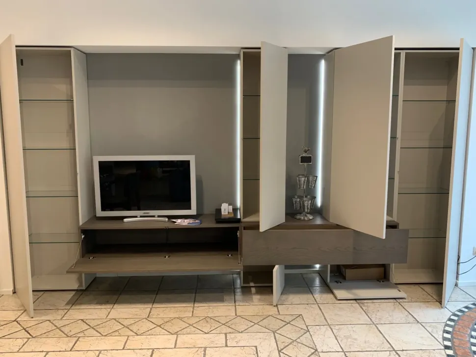 Composizione per il soggiorno modello Spazio di Pianca a prezzo Outlet