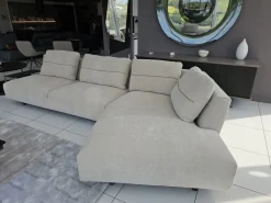 Con penisola tessuto modello Atlantis di Ditre italia