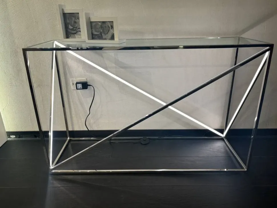 Consolle modello Consolle illuminata Collezione esclusiva scontata del 40%