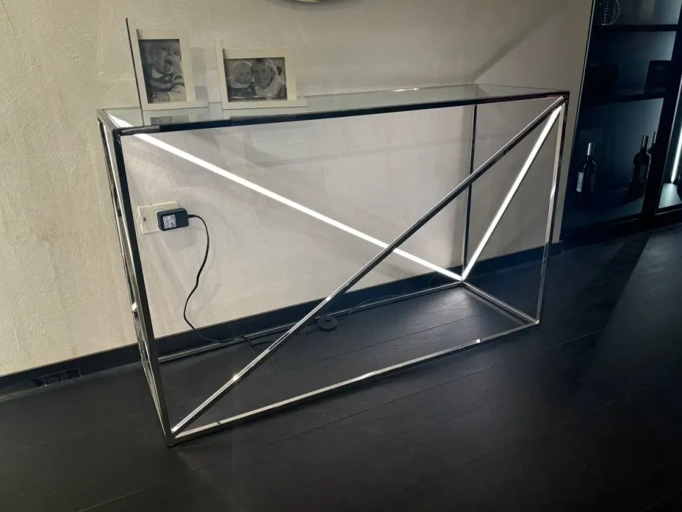 Consolle modello Consolle illuminata Collezione esclusiva scontata del 40%