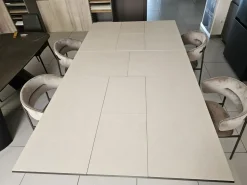 Contatta il venditore per scoprire il prezzo del tavolo Tavolo ceramica luce Ozzio