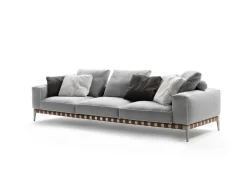 Divano a 4 posti modello Gregory di Flexform a prezzo riservato