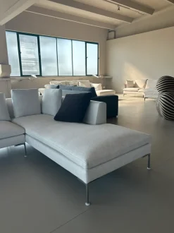 Divano Angolare Charles di B&b italia a prezzo ribassato