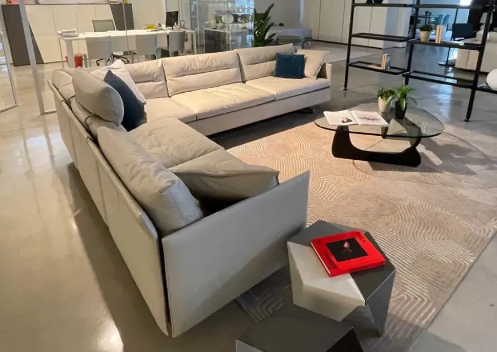 Divano Angolare Grantorino Poltrona frau a 15028€