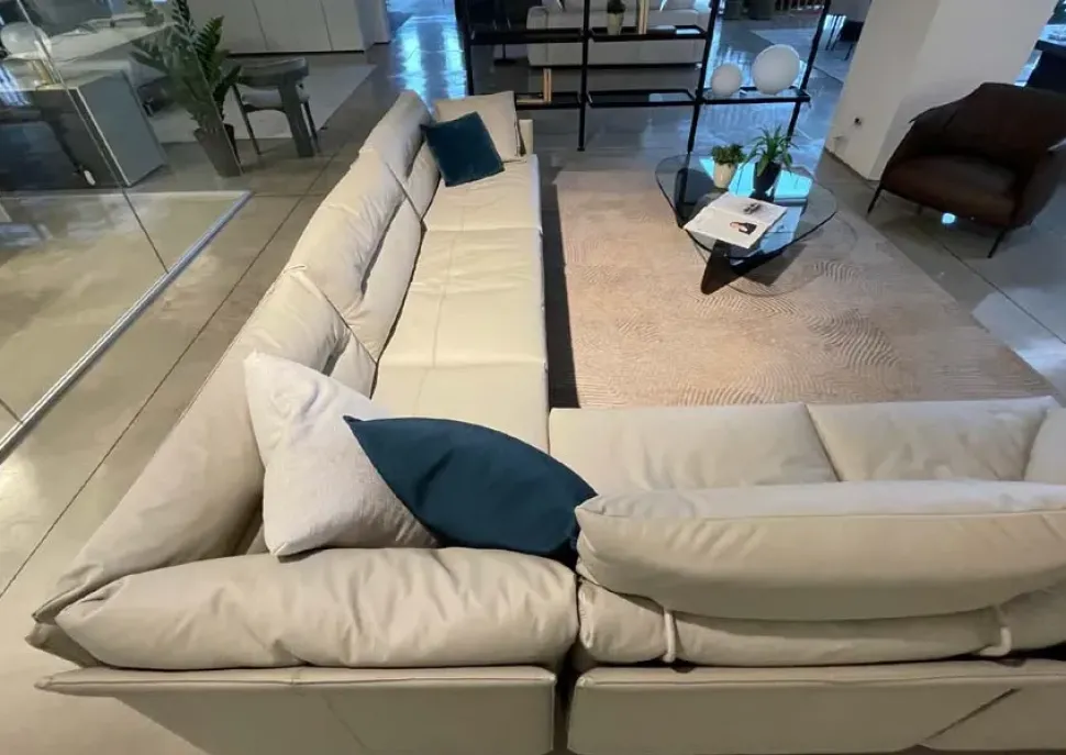 Divano Angolare Grantorino Poltrona frau a 15028€