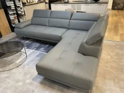 Divano angolare modello Mauritius di Calia con forte sconto