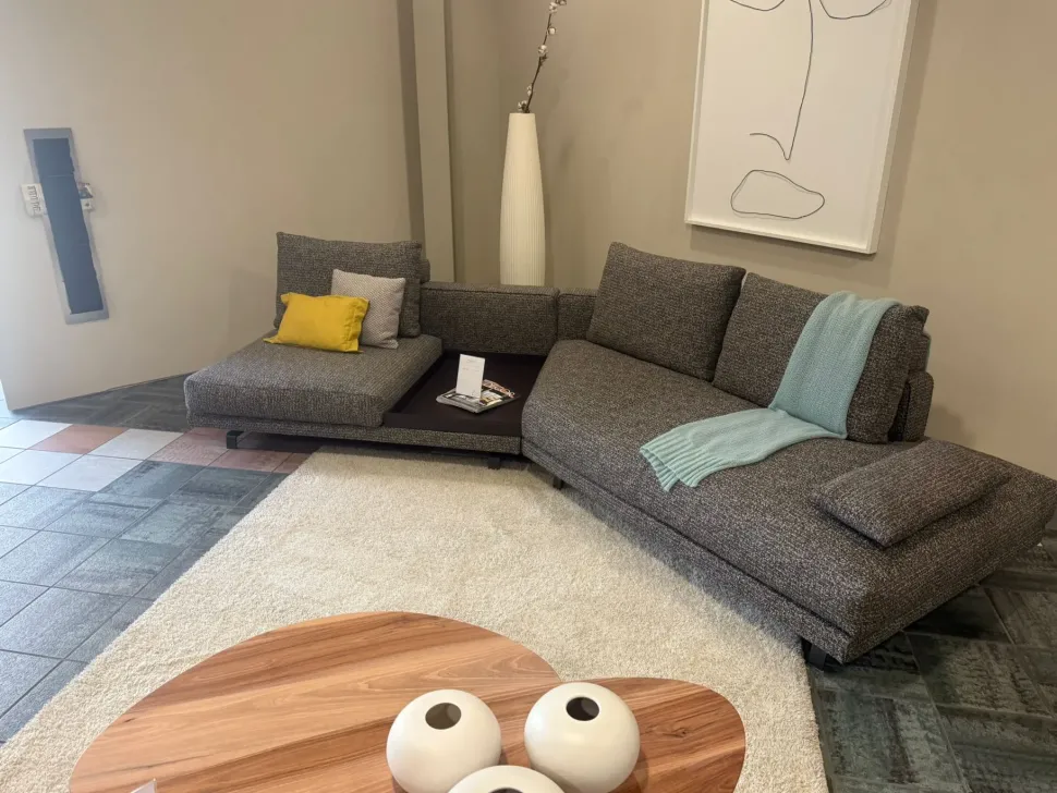 Divano Angolare Octave Molteni & c in Offerta Outlet a 8897€