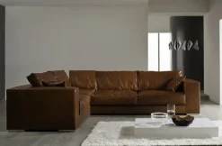 Divano angolare pelle in misto piuma  Md work a prezzo scontato