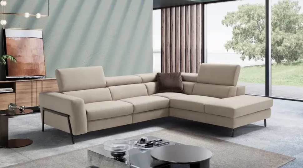 Divano angolare pelle in poliuretano Max divani a prezzo Outlet