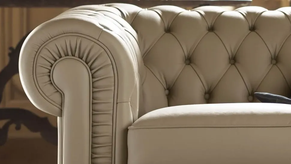 Divano classico pelle Alioth di Doimo salotti con sconto del - 30%