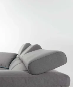 Divano con penisola  a tre posti modello Argo  di Salvetti scontato del 40%