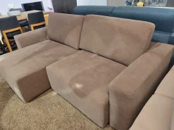 Divano Con penisola Mo26104 Samoa ad un prezzo vantaggioso