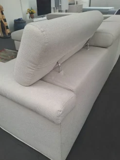 Divano con penisola modello Reflect di Samoa a prezzi convenienti