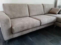 Divano con penisola Nevada Morbidline salotti in Tessuto a 1800€