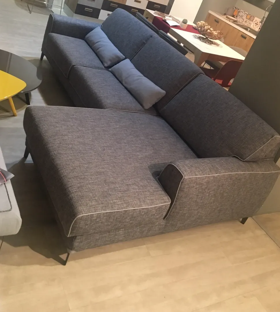 Divano con penisola Newman Felis SCONTO 50%