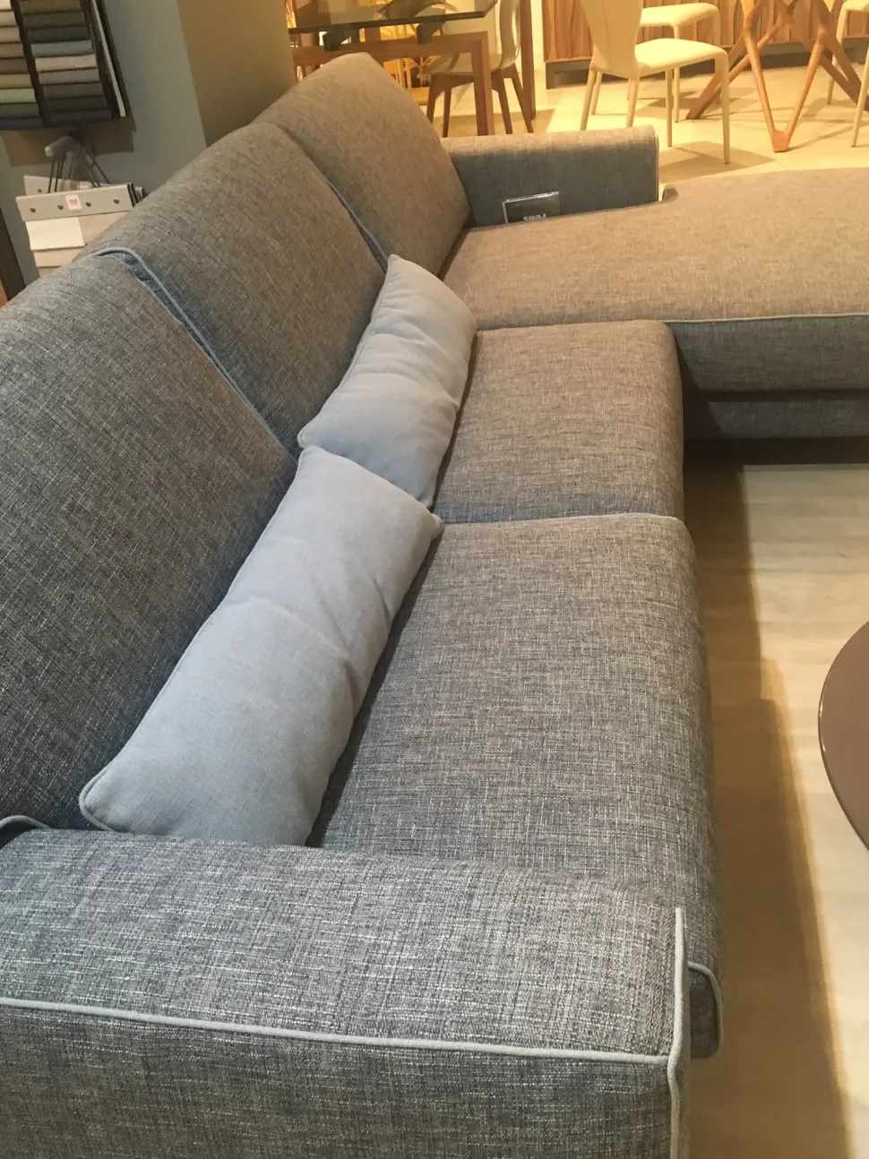 Divano con penisola Newman Felis SCONTO 50%