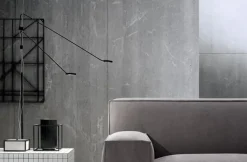 Divano con penisola tessuto in poliuretano  Felis a prezzo Outlet