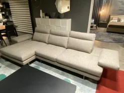 Divano con penisola Toby wing Calia ad un prezzo conveniente