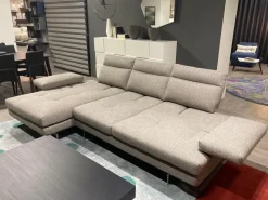 Divano con penisola Toby wing Calia ad un prezzo conveniente