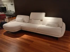 Divano da 4 posti modello Modello regal_e di Calia scontato