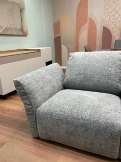 Divano da 4 posti modello Carrera di Franco ferri scontato