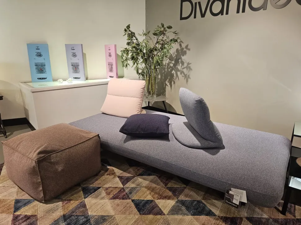 Divano da 4 posti modello Random di Divanidea scontato