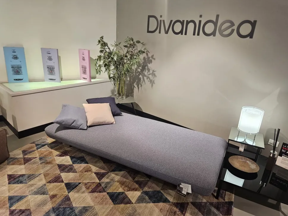 Divano da 4 posti modello Random di Divanidea scontato