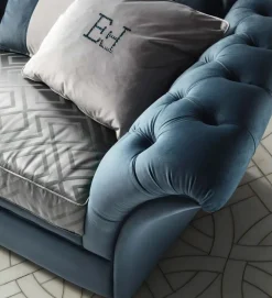 Divano Divano velluto completo di cuscineria vari colori in Tessuto non sfoderabile di Md work scontato 45%