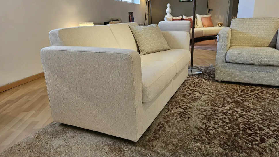 Divano Giorgy di Divanidea in stile moderno a prezzo scontato