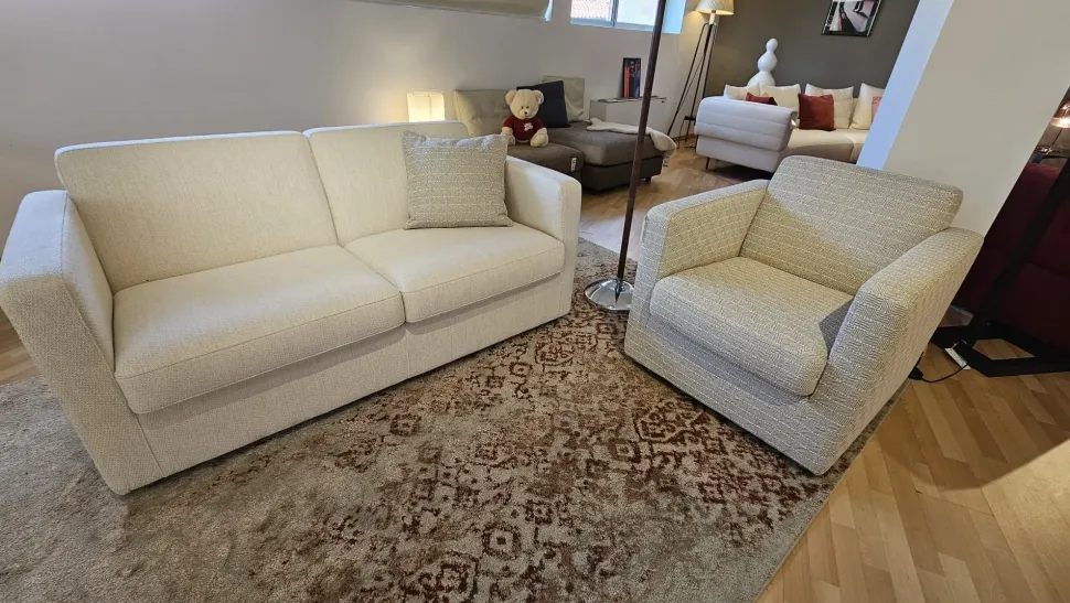 Divano Giorgy di Divanidea in stile moderno a prezzo scontato