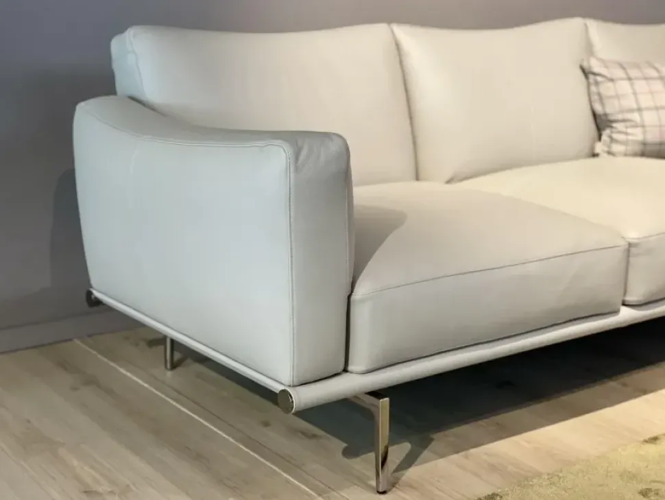 Divano Happy jack in Pelle Poltrona frau a prezzo scontato