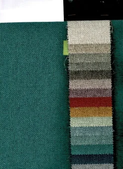 Divano Heros Mottes Selection in Tessuto a 1100€.