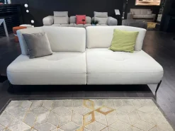 Divano Hesperia in Tessuto non sfoderabile  di Gamma scontato 39%