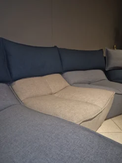 Divano Hip hop tessuto in poliuretano  Calia in Offerta Outlet