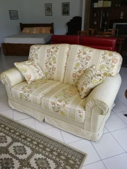 Divano in Tessuto stile classico modello Sissy scontato - 40%