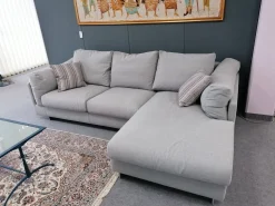 Divano in Tessuto stile moderno modello Zeno scontato - 50%