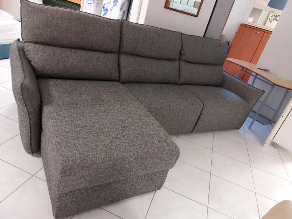 Divano in Tessuto stile moderno modello Bormio comfort scontato - 37%