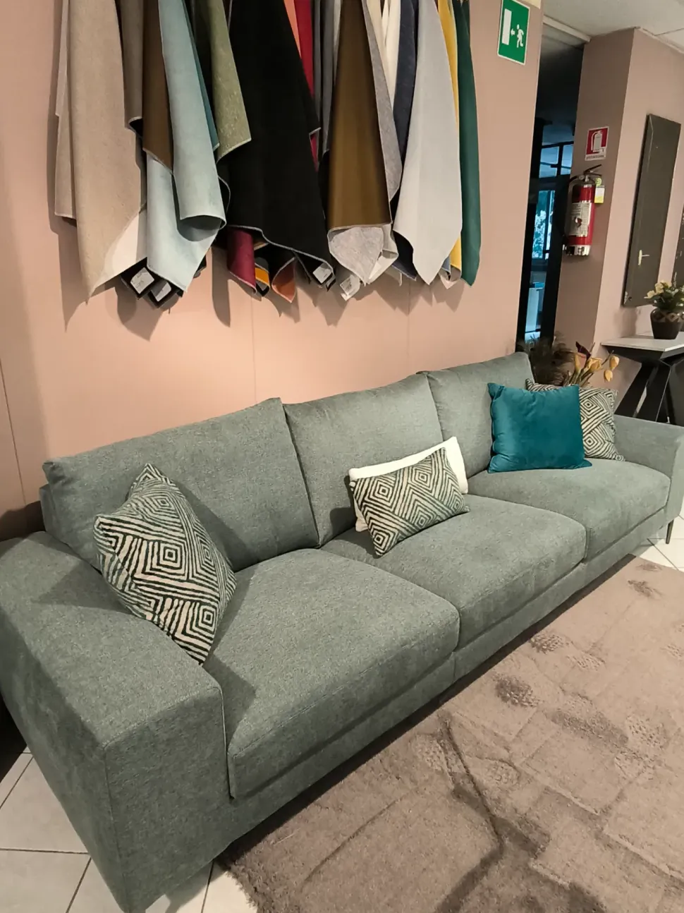 Divano in Tessuto stile moderno modello Silver scontato - 33%