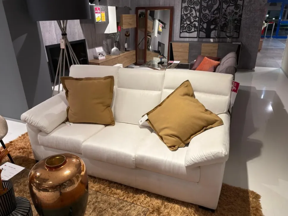 Divano Lineare Olimpo di Collezione esclusiva a prezzo scontato