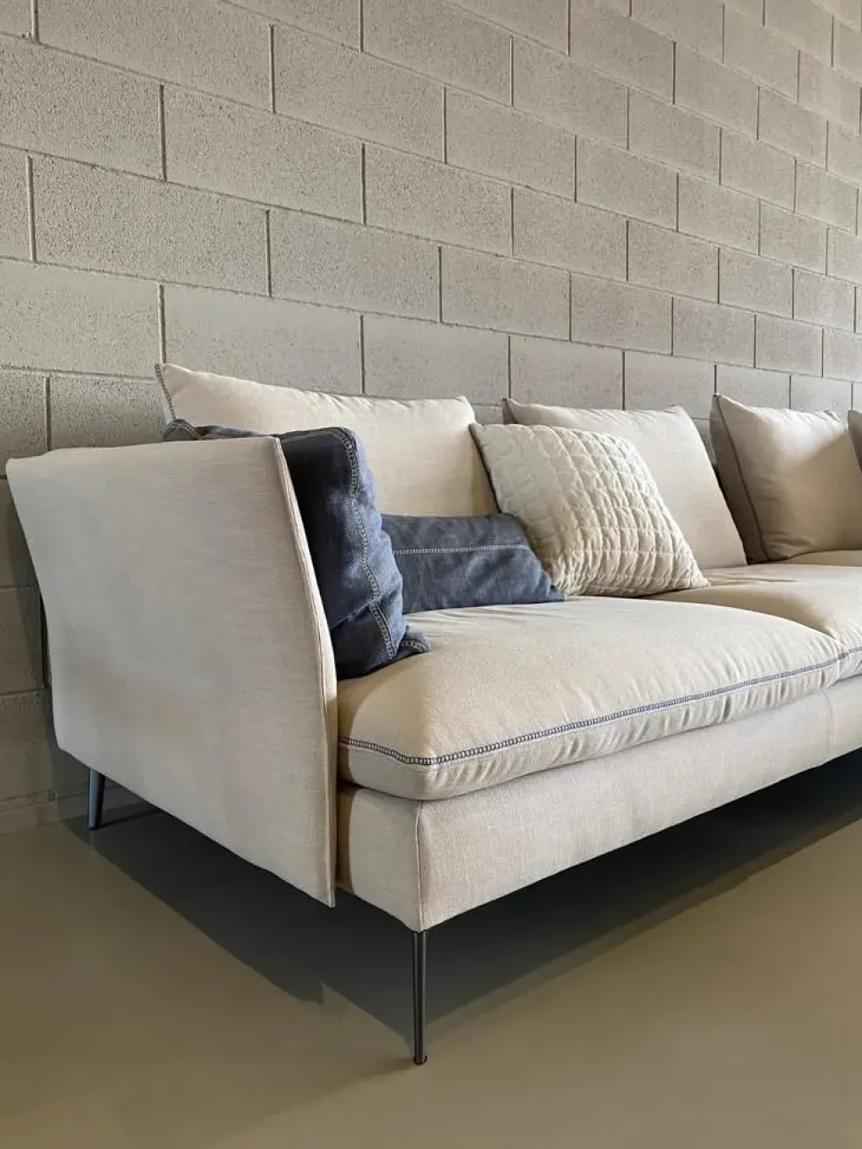 Divano Link in Tessuto sfoderabile di Biba salotti scontato 48%