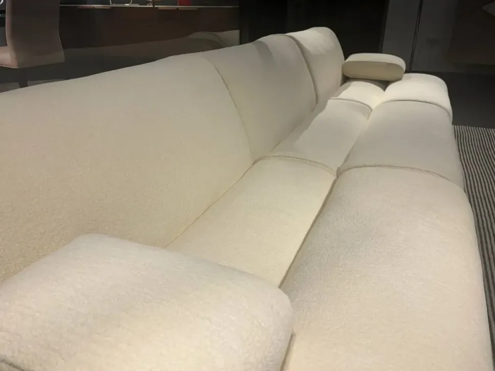 Divano Moderno Ernest con 3 posti a prezzo riservato