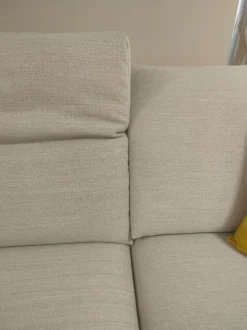 Divano moderno tessuto Capri di Rosini con sconto del - 25%