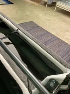 Divano moderno tessuto Mark di Felis con sconto del - 25%