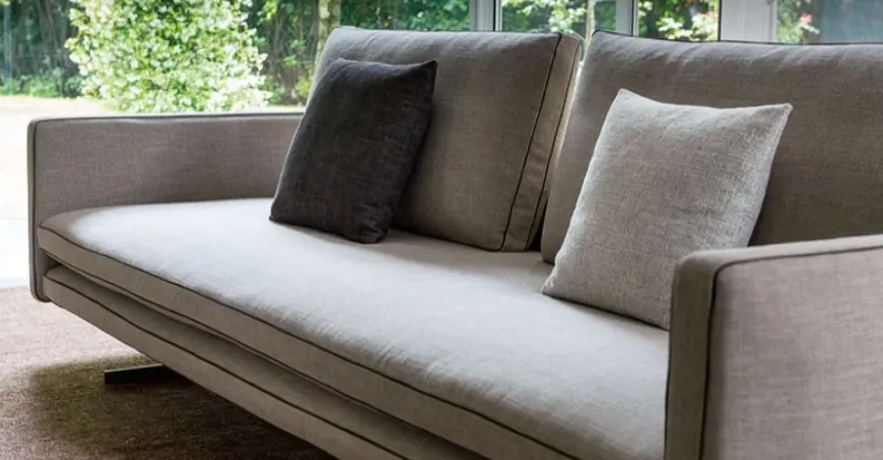 Divano Moss in Tessuto Arketipo a prezzo ribassato