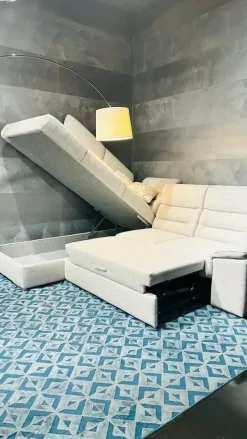 Divano Phil tessuto in poliuretano  Gamma a prezzo Outlet