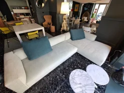 Divano Pianoalto in Tessuto non sfoderabile  di Zanotta scontato 30%