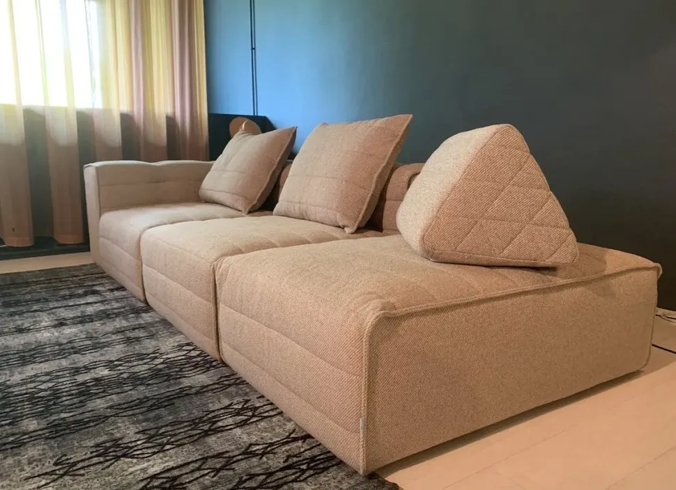 Divano Samet in Tessuto sfoderabile di Gervasoni scontato 46%