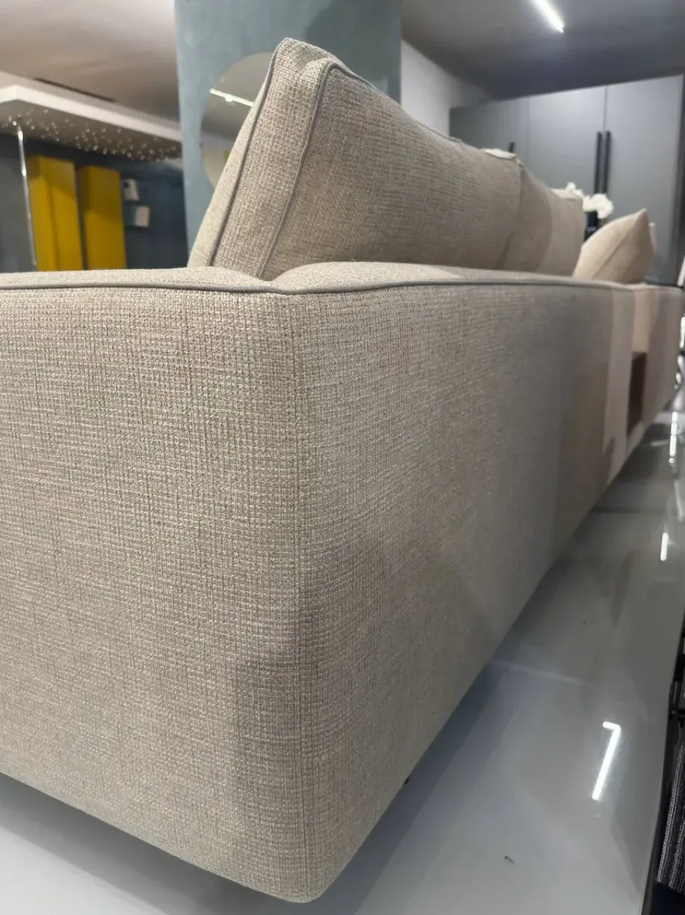 Divano Sheridan tessuto in poliuretano Desirèe in Offerta Outlet