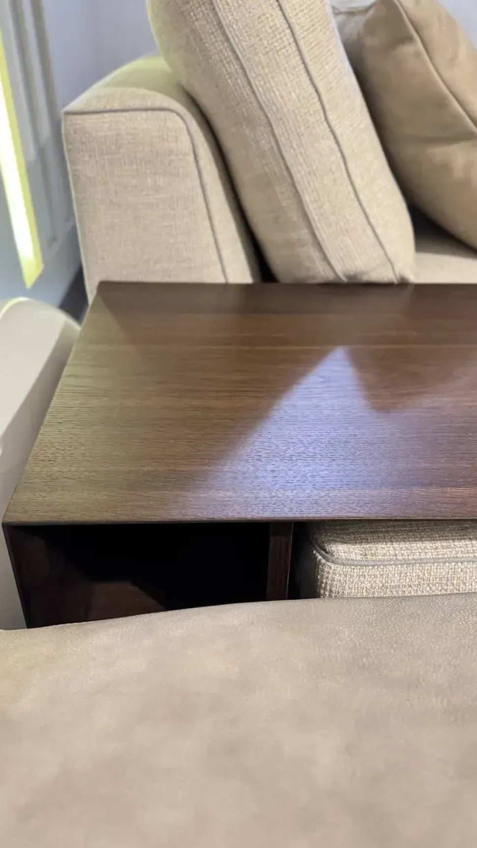 Divano Sheridan tessuto in poliuretano Desirèe in Offerta Outlet