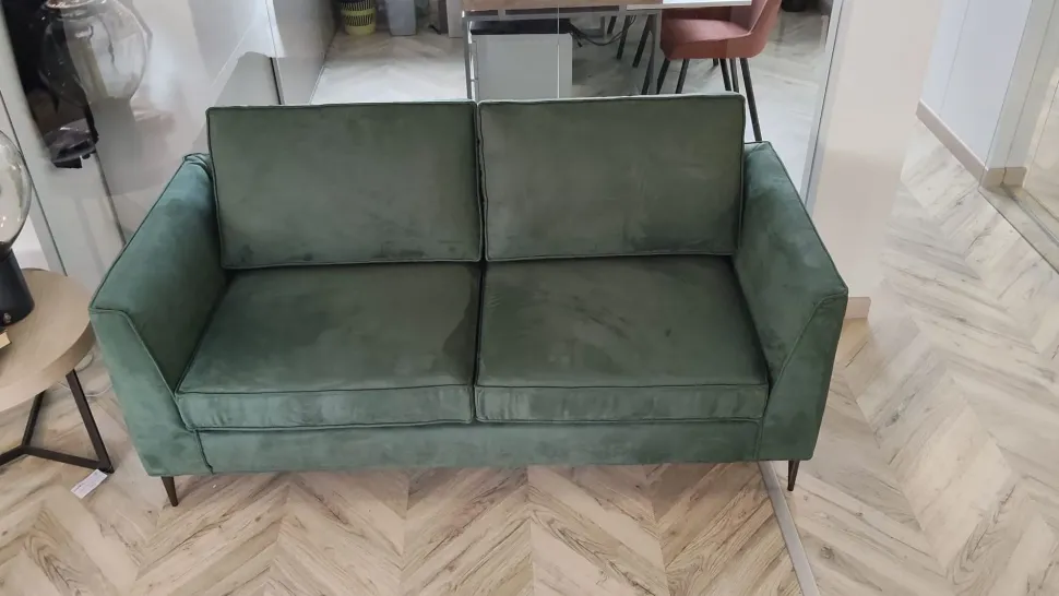 Divano Still tessuto in poliuretano Samoa a prezzo scontato